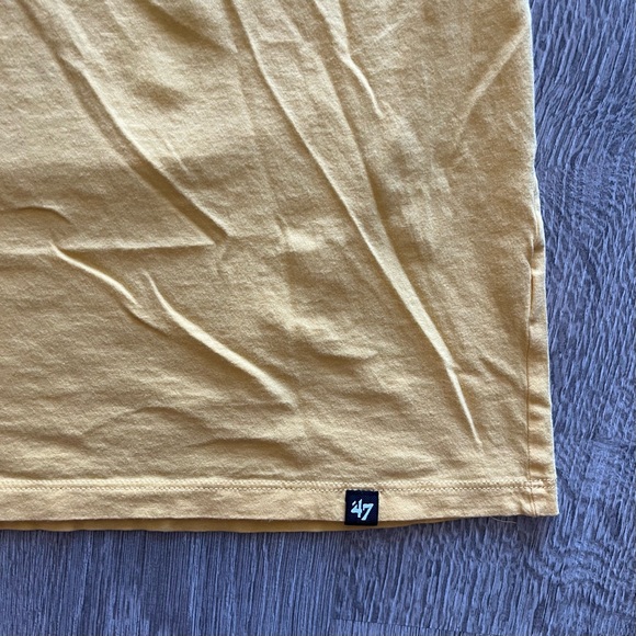 Men’s Los Angeles Lakers T-shirt - Picture 3 of 4